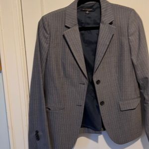 Women’s pant and skirt suit